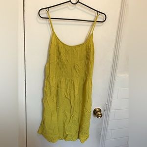 Old Navy. Light green dress.